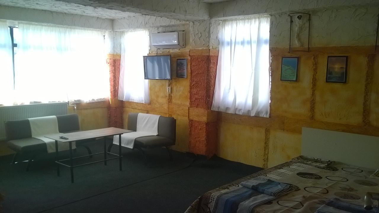 Guesthouse Star Georgia Tbilisi Buitenkant foto