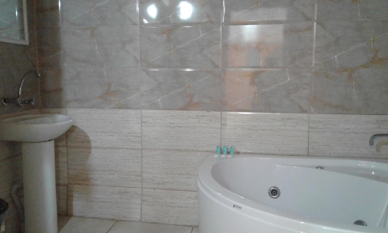 Guesthouse Star Georgia Tbilisi Buitenkant foto